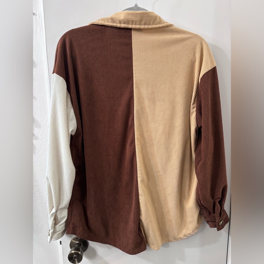 Jolie & Joy Women's Colorblock Button Down Shirt - Brown, Cream, White - Picture 5 of 7